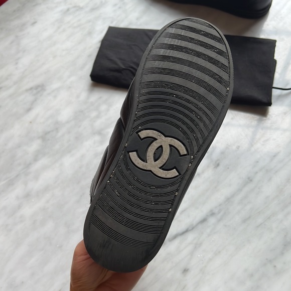 CHANEL BLACK NAVY TWEED LEATHER CC LOGO 2X ZIP CHAIN SNEAKERS size 37 - Picture 5 of 6